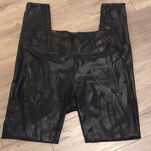 Fabletics Powerhold Leggings - 7/8 Long